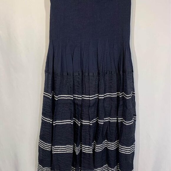 Spanner skirt/dress. Can be worn both way. Lined. Size small. Navy blue/white. - Picture 2 of 8